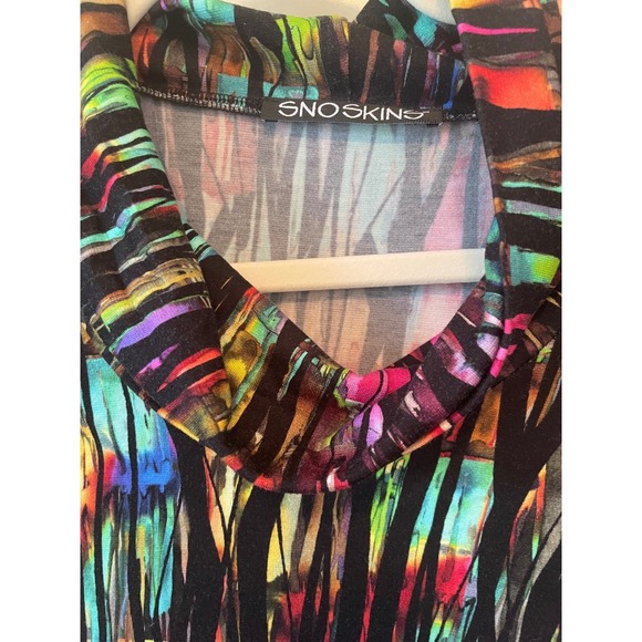 Snoskins Size S Long Sleeve Cowl Neck Viscose Top Stained Glass Kaleidescope - Picture 4 of 5